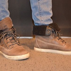 Timberland fleece fold down boot, size 7